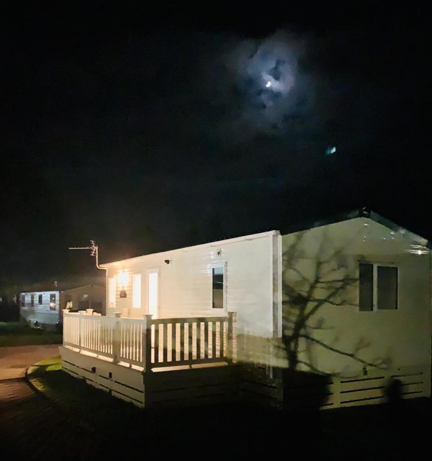 Shorefield Country Park, Where The New Forest Meets The Sea, Passes For All Entertainment Included Milford on Sea Exterior photo