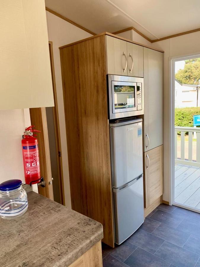 Shorefield Country Park, Where The New Forest Meets The Sea, Passes For All Entertainment Included Milford on Sea Exterior photo